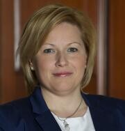 Így csináljunk karriert a szolgáltató központoknál