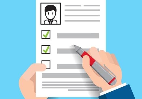 Önéletrajz előtte és utána – Az eladó