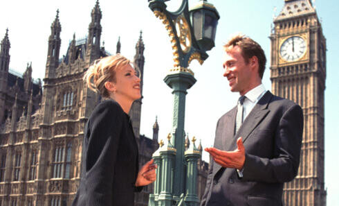 Akinek alacsony a bére, nem kap segélyt