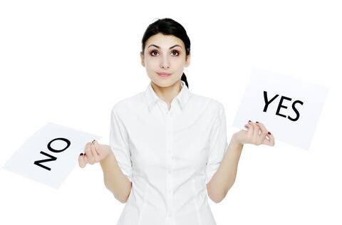 A munkanélküli fiatalokon segítenének