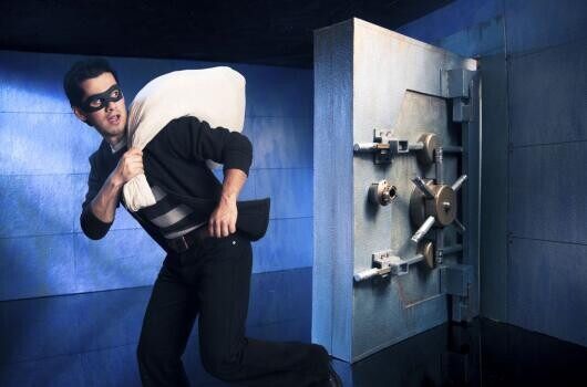 Így kezeljük a munkahelyi lopást és egyéb sumákságokat!