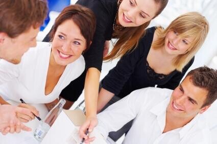 A pénz elcsábítja a dolgozók felét