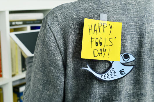 Így tréfáljuk meg a kollégákat bolondok napján