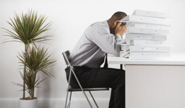 A férfiak alapvetően a túlórákkal terhelt munkaformák megszűnésére vágynak.