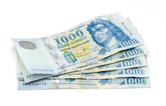 Bérrendezést követelnek a munkavállalók