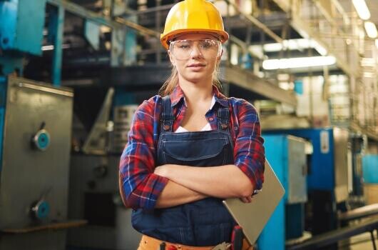 Lányokat csábítanak a műszaki cégek