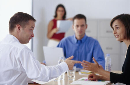 A hangsúly a valódi akaraton van.