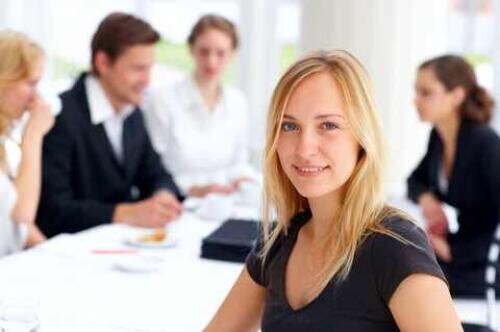 Részt vesz az oktatásban a barkácsáruház