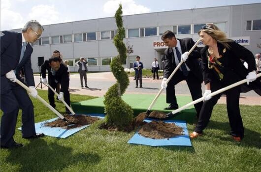 75 új munkahelyet teremtenek