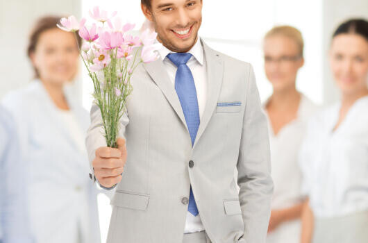 Munkahelyi etikett: 11 aranyszabály a virágokról