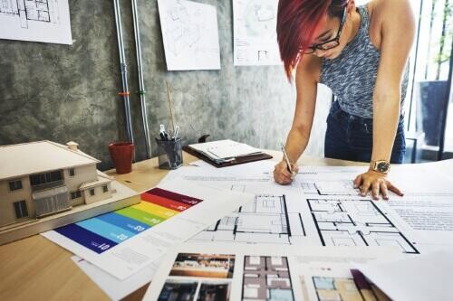 Sikeres karrier nőként egy férfias iparágban? Lehetséges!