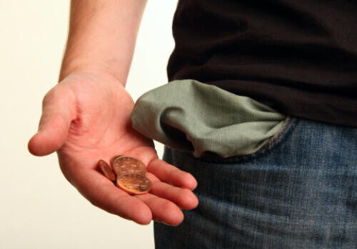 122 millió embert fenyeget a szegénység