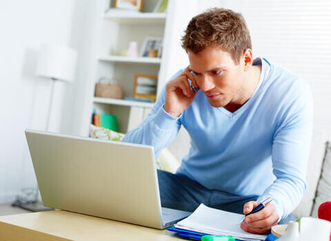 távmunkában dolgozni