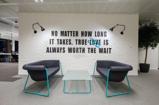 Csodaszép irodába költözött a Profession.hu