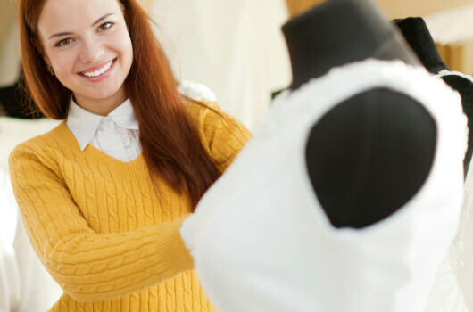 Alig mosolyognak a magyar eladók