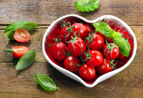 Négymilliárdos paradicsomüzemet avatott az Univer