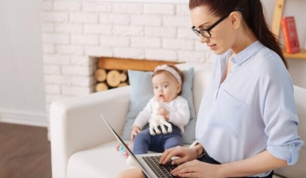 Segítség a munkába visszatérő édesanyáknak