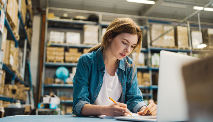 Debrecenben logisztikai központ épül