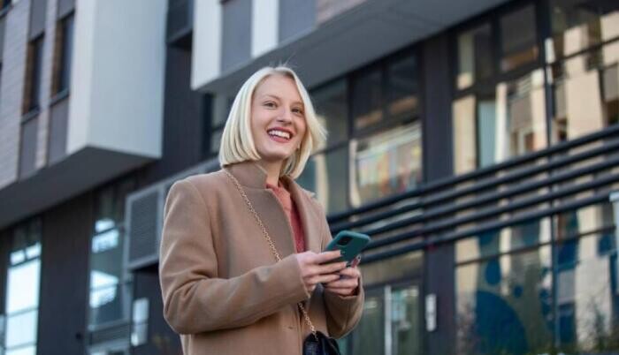 Megbízási szerződés 2025: szabályok, adózás, kockázatok