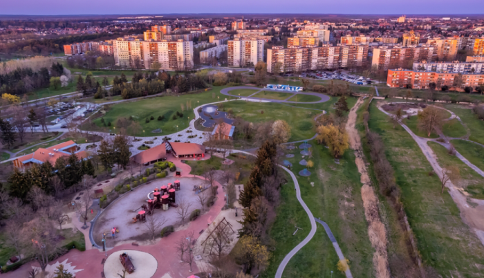 Szombathelyen bővítenek logisztikai csarnokkal