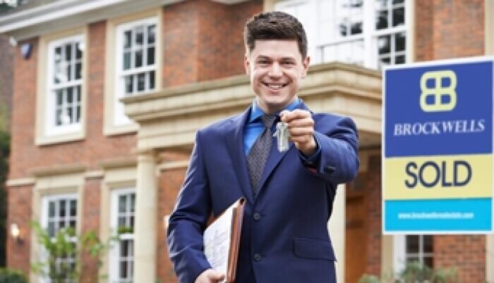 7 dolog, ami az ingatlanértékesítői munkához kell 