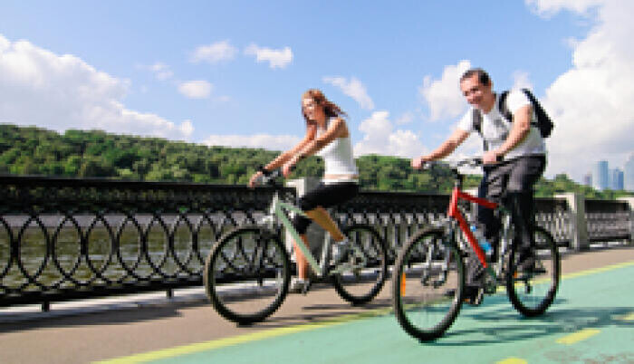 Két keréken járnak dolgozni