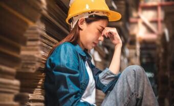 Egész nap zajban dolgozol? Így csökkentsd a fejfájást!